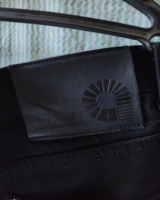 Blugi Akademiks marime 40