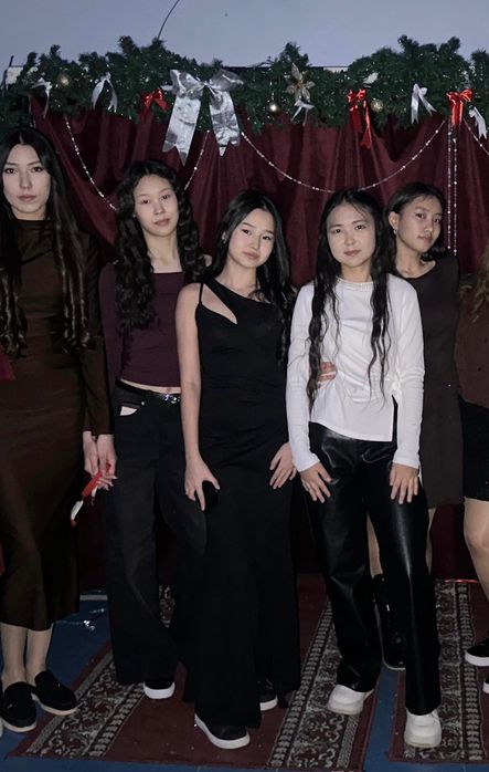 платье вечернее черное длинное