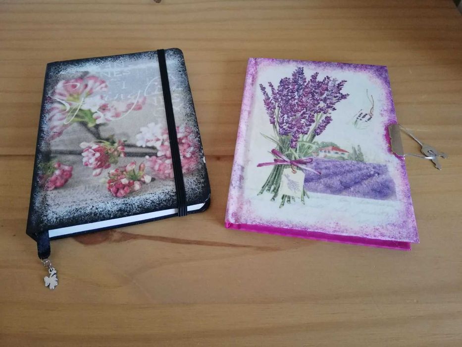 Тефтери с твърди корици ръчна декорация