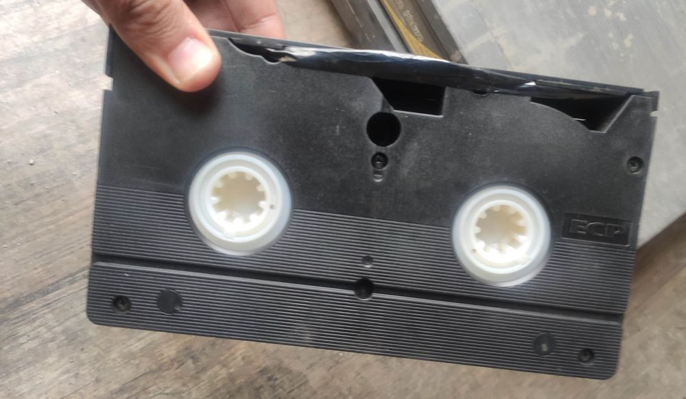 Видеомагнитофон LG (VCR), модель LG AL170W.