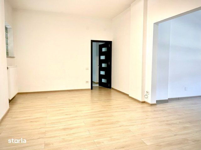 Inchiriere apartament 4 camere Piata Romana
