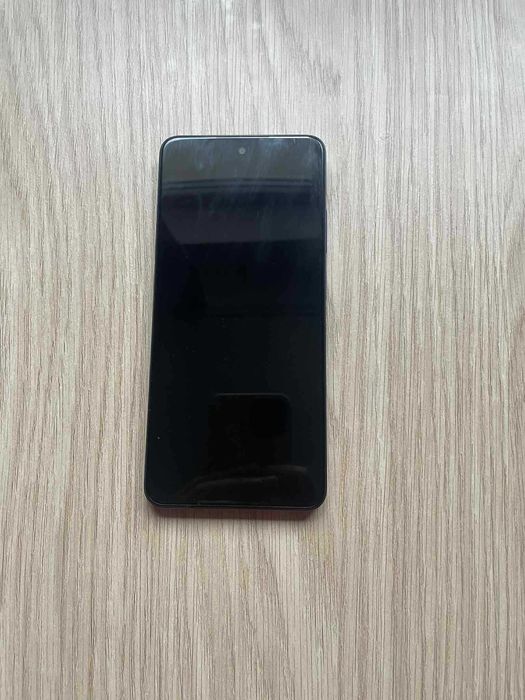 Vând Oppo A5 de 128 GB telefonul funcționează impecabil