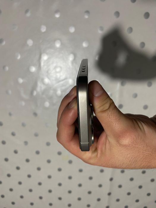 Iphone 16pro с гарантей