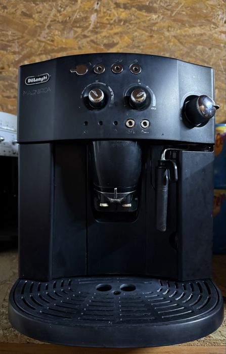 Vand aparate de cafea second-hand