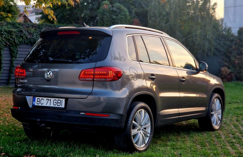 Inmatriculat acum*Tiguan Lounge 4×4*an 2016*2.0 diesel/150cp*Panoramă*Xenon+Led*Keyless Go/Entry*Cameră