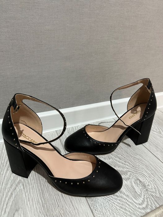 Туфли 37 размер черные