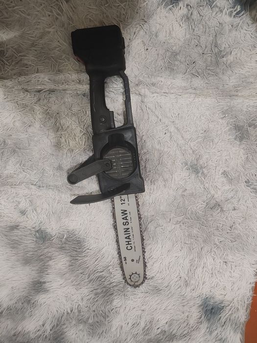 Электропила на батарейке