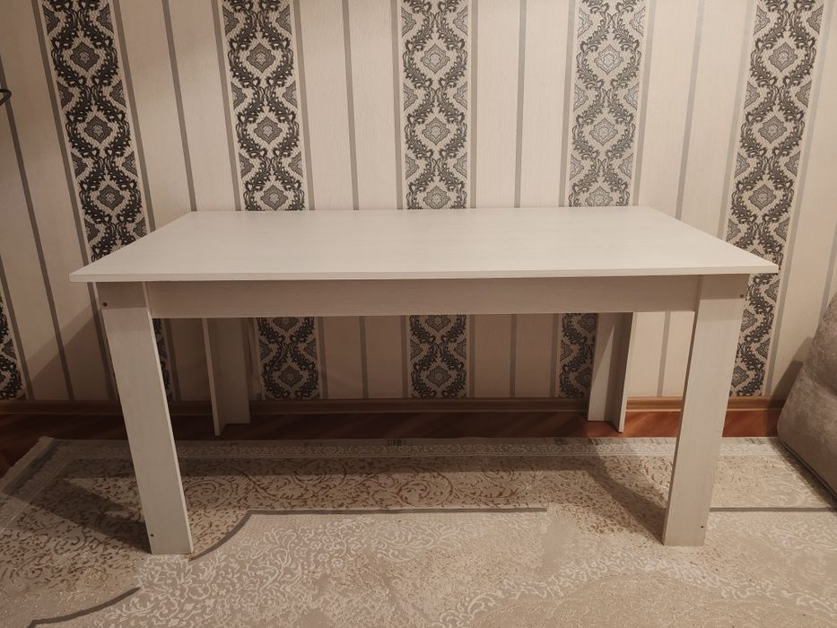 Продам стол в хорошем состоянии