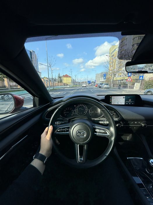 Mazda 3 2.0 49.000 km jante si cauciucuri de iarna