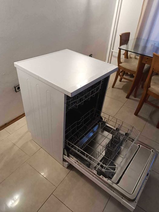 Съдомиялна машина Crown