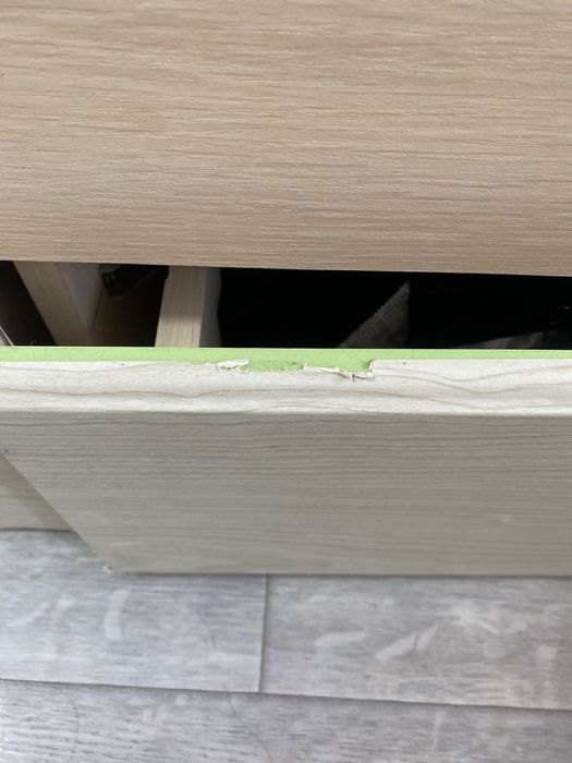 Продам кровать с выкатными ящиками