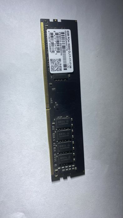 Оперативки DDR4 4гб в отличном состоянии
