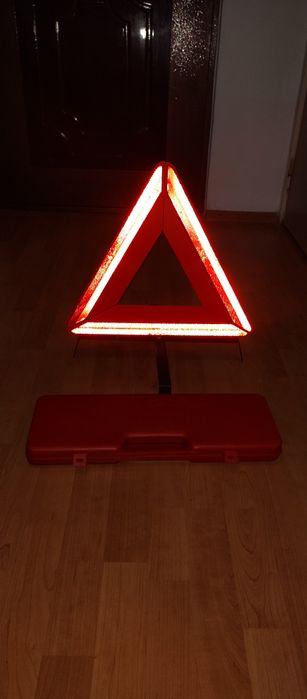 Triunghi reflectorizant