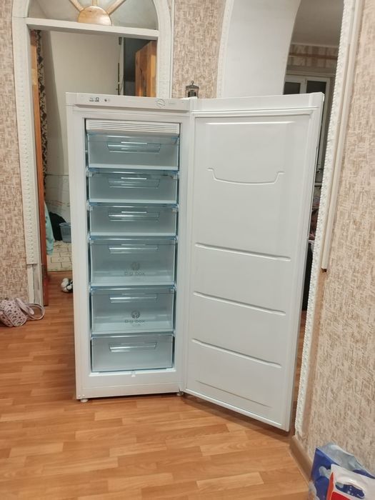 Морозильник  POZIS в отличном состояние