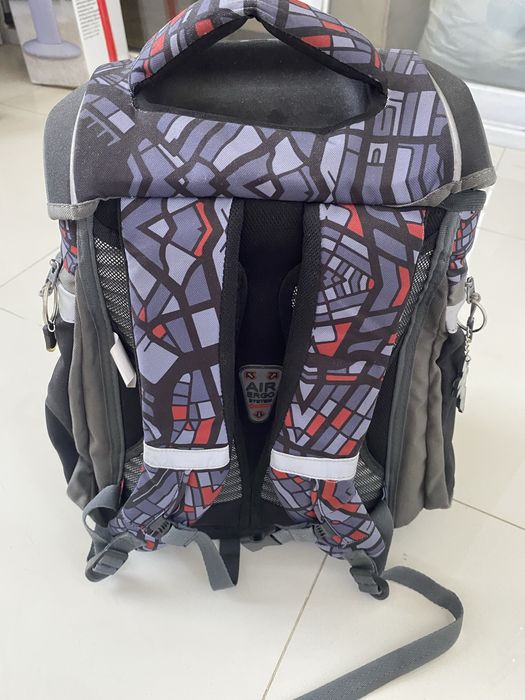 Продам школьный рюкзак