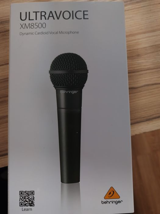 Schimb cu microfon de studio