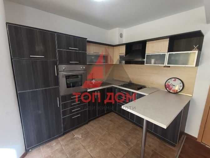 Дава се под наем Тристаен апартамент в Варна, Колхозен пазар - 90 кв.м за 525 € - Снимка #1