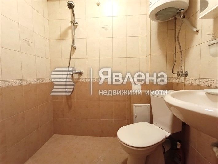 Дава се под наем Тристаен апартамент в Варна, Цветен квартал - 66 кв.м за 500 € - Снимка #7