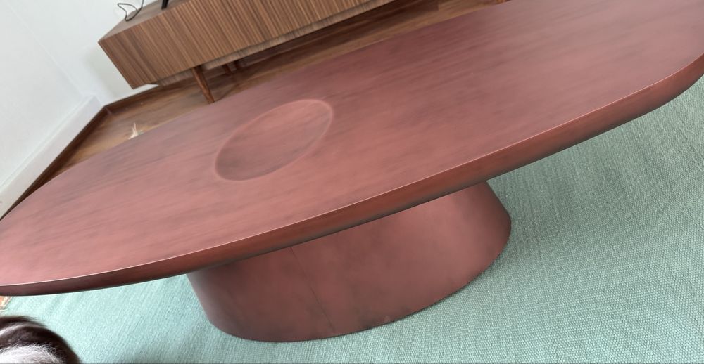 Дизайнерский журнальный стол