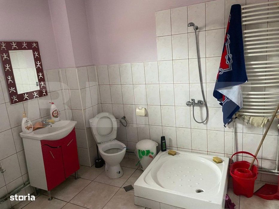 Spatiu comercial de vanzare, 5 incaperi, 328 mp, zona-Spitalul Judetea