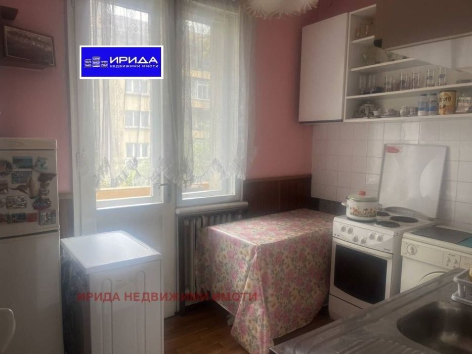 Продава се Тристаен апартамент в София, Център - 80 кв.м за 3250 €/кв.м - Снимка #4