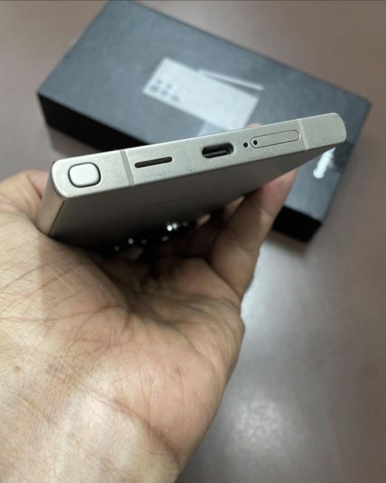 S24 ULTRA 256GB ideal xolata bo'ladi