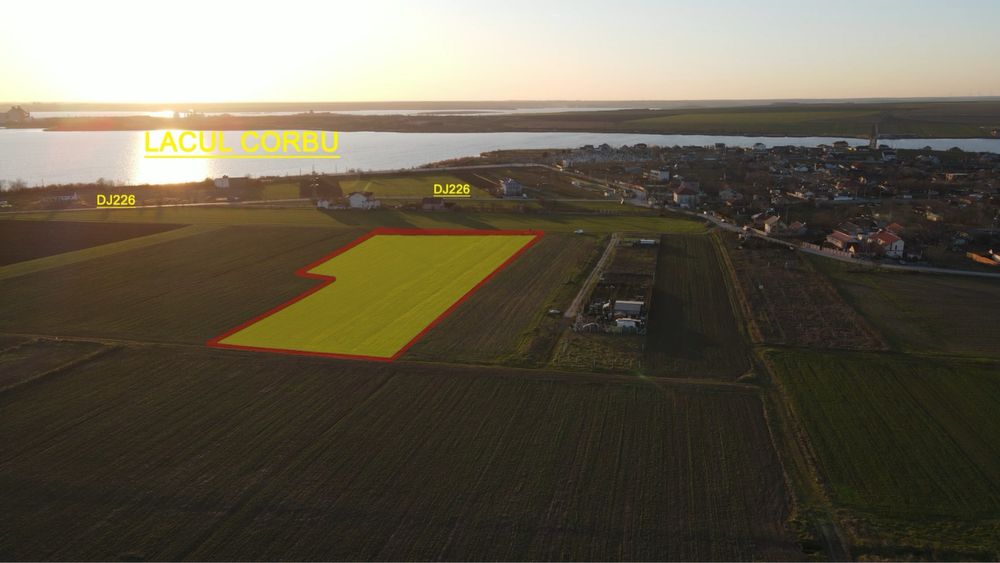 Loturi teren intravilan cu vedere la lac