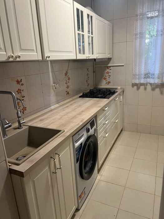 Apartament cu 3 camere