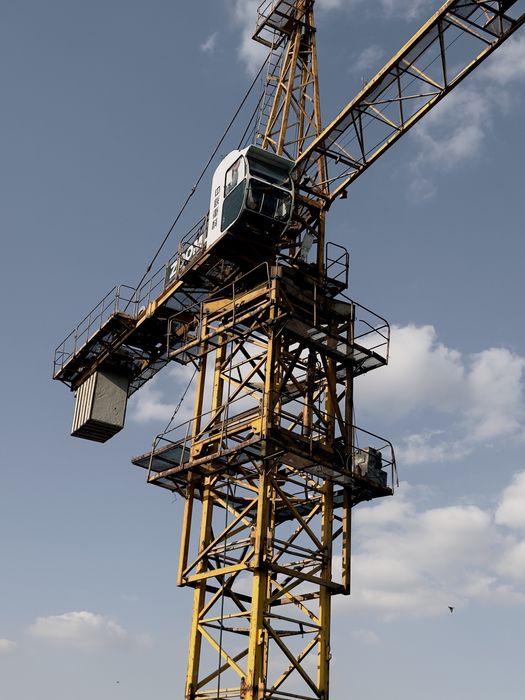 Башенный кран, в аренду 2 миллиона в месяц