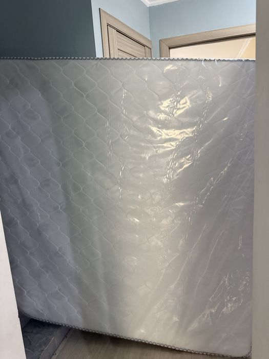 Матрас отдам чистый