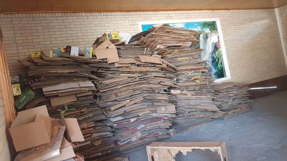 Makalatura Yuqori narxda Olamiz kardon qoğoz Oq qogʻoz  Olamiz