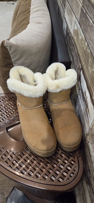 Ботуши с пух 37 номер