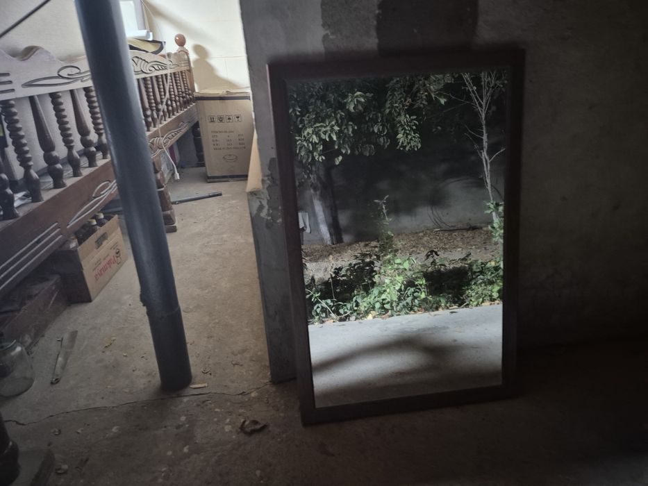 Продам зеркало в отдичном состоянии