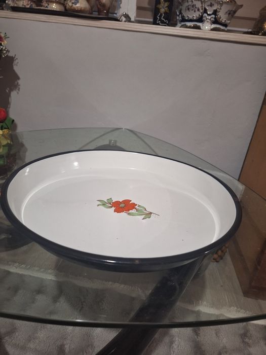 Голяма тава за домакинство  Напълно за Запазена Българско производсво.