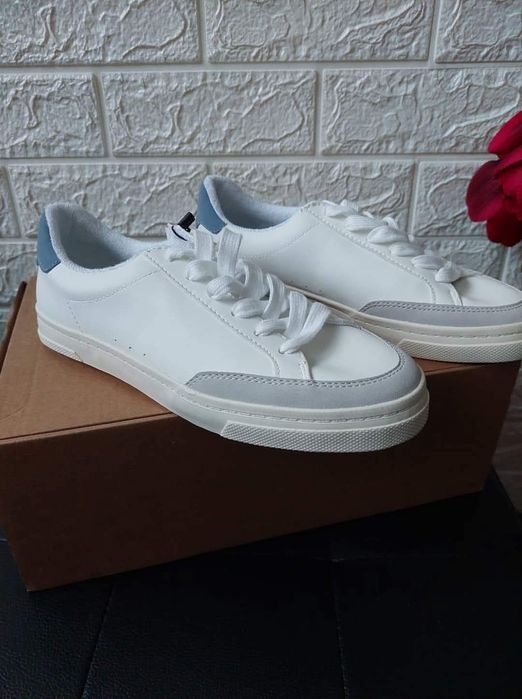 Дамски кецове Mango