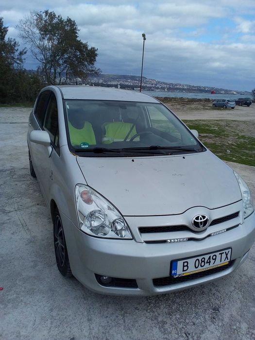 Тойота Корола Версо