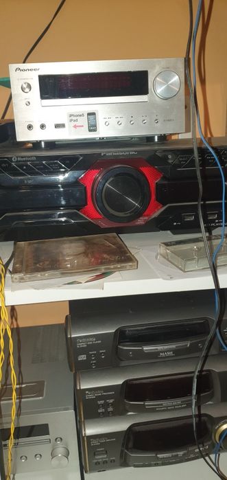 Sony Panasonic technics pioneer cat