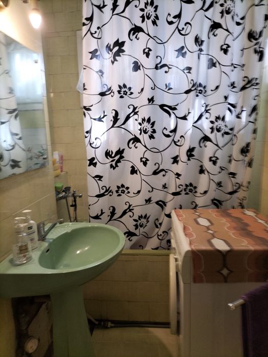 Inchiriez apartament 2 camere zona sala Olimpia