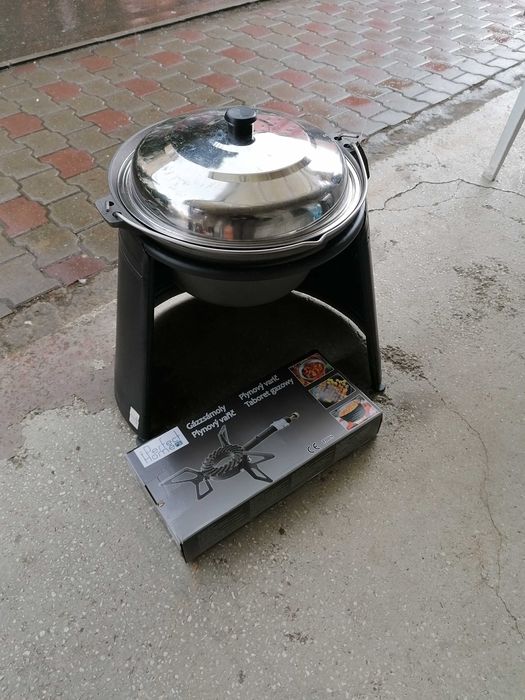 Oferta, ceaun fontă 22  369 lei fără suport