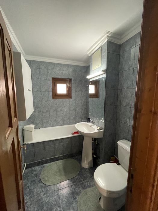 Apartament 3 camere chirie