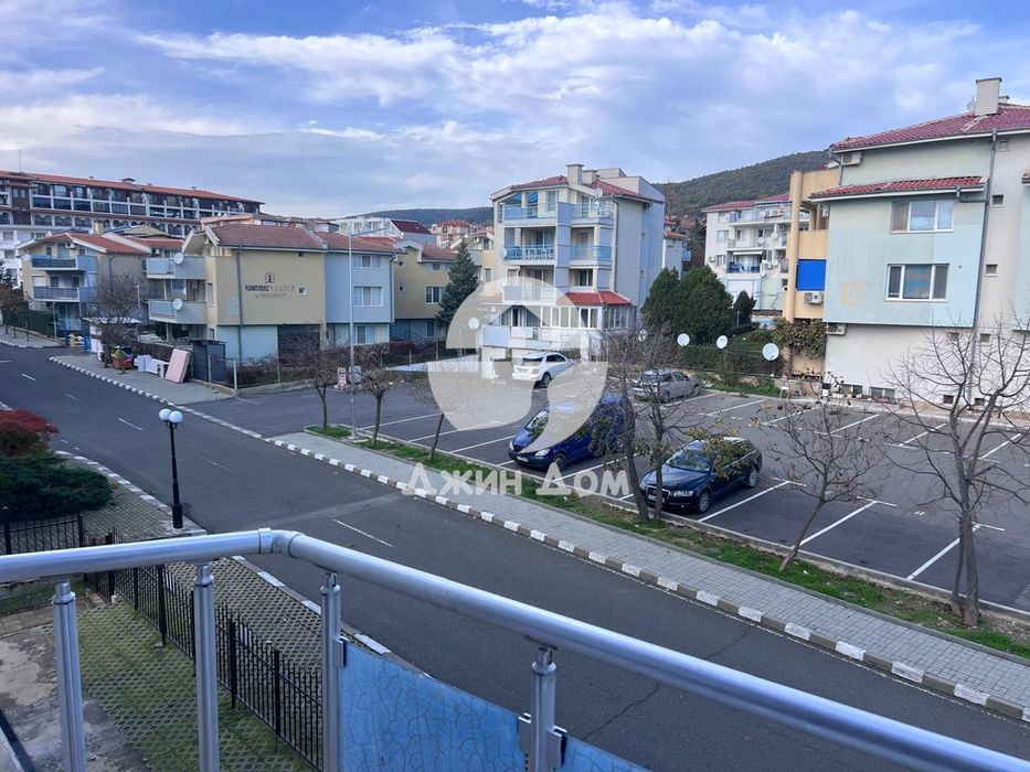 Двустаен апартамент в к-с Старфиш, Свети Влас