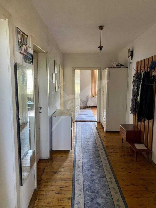 Двуетажна къща в Айтос 74339