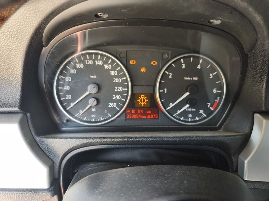 Vând BMW e90 320i