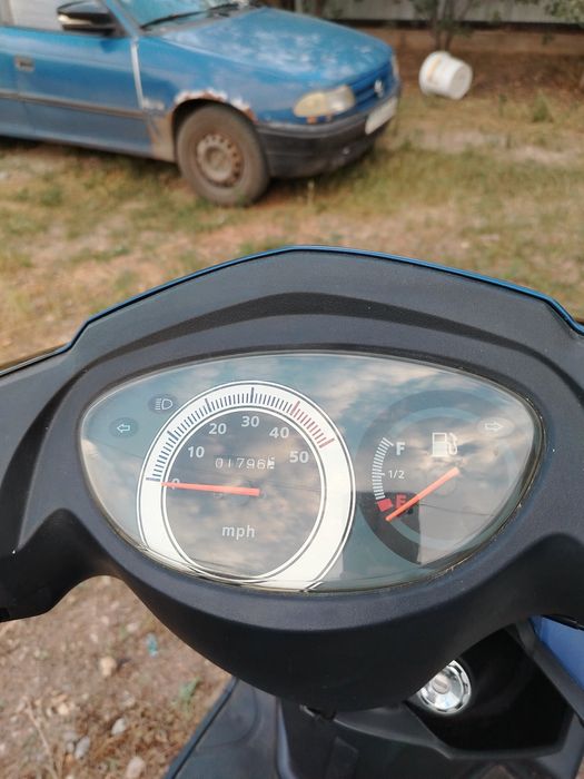 Скутер М8 сатылады