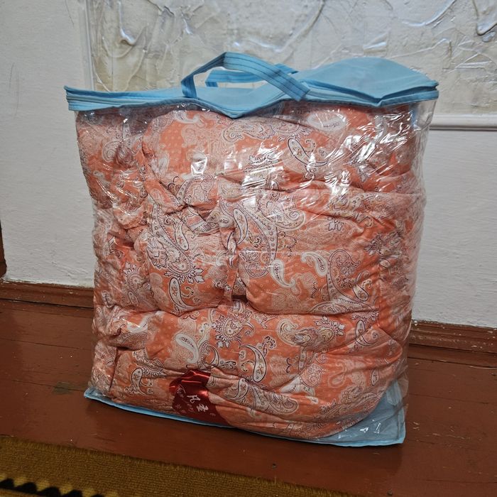 Одеяло новое теплое