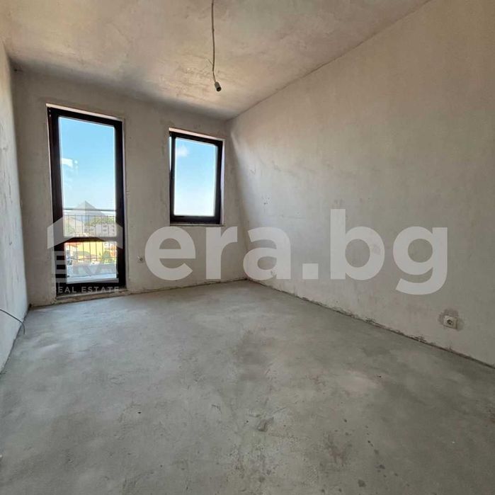 Тристаен апартамент в нова сграда с Акт 16 в кв."Погреби", 103 кв.м