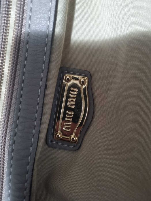 Оригинална чанта Miu Miu от естествена кожа