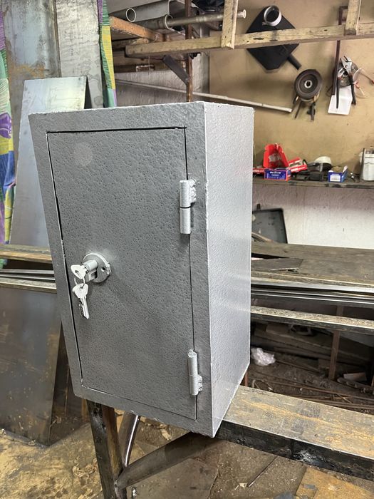 Сейф металлический на заказ