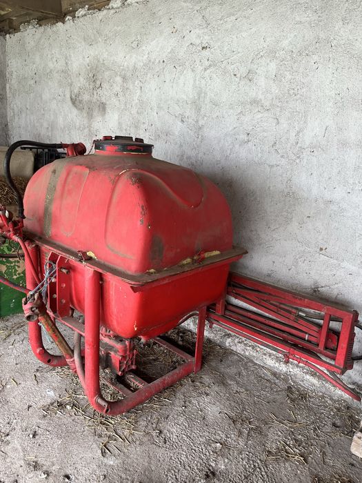 Навесна пръскачка