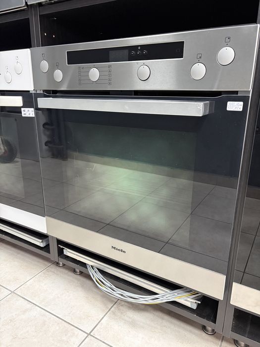 Miele H4418 EP Фурна за вграждане с керамичен плот с Пиролиза/24 мес гаранция